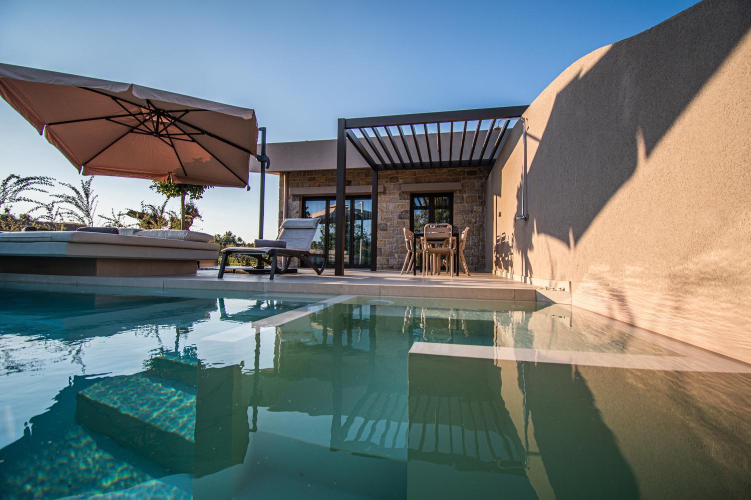 Nestor Luxury Villas Romanos  객실 사진